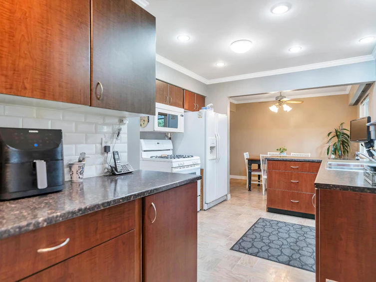 1766 Charland Avenue, Coquitlam, BC, V3K 3M1 - 14