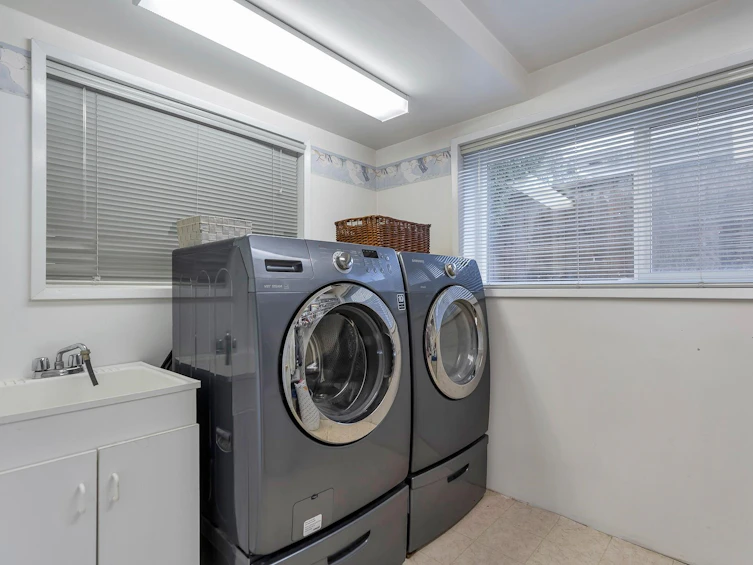 1766 Charland Avenue, Coquitlam, BC, V3K 3M1 - 20
