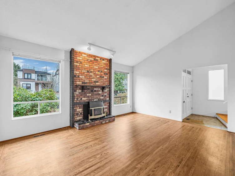 4553 W 8th Avenue, Vancouver, BC, V6R 2A4 - 5
