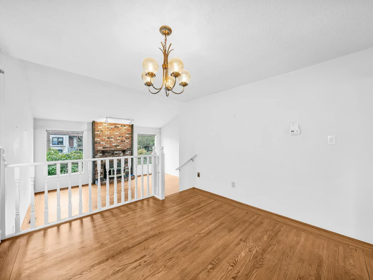 4553 W 8th Avenue, Vancouver, BC, V6R 2A4 - 11