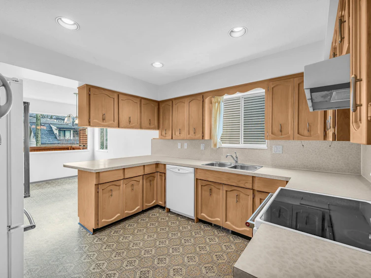 4553 W 8th Avenue, Vancouver, BC, V6R 2A4 - 14