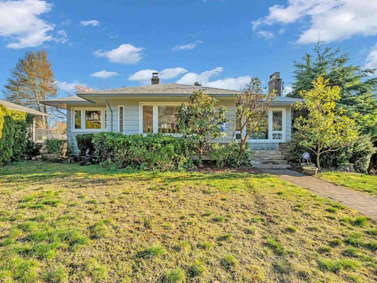2296 Jefferson Avenue, West Vancouver, BC, V7V 2A8 - 2