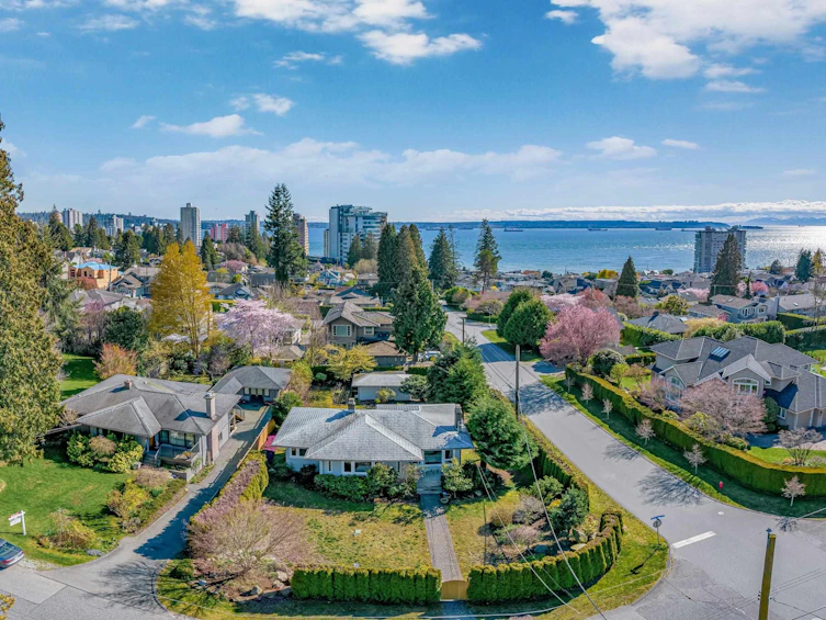 2296 Jefferson Avenue, West Vancouver, BC, V7V 2A8 - 34