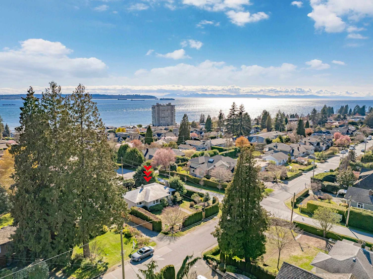 2296 Jefferson Avenue, West Vancouver, BC, V7V 2A8 - 37