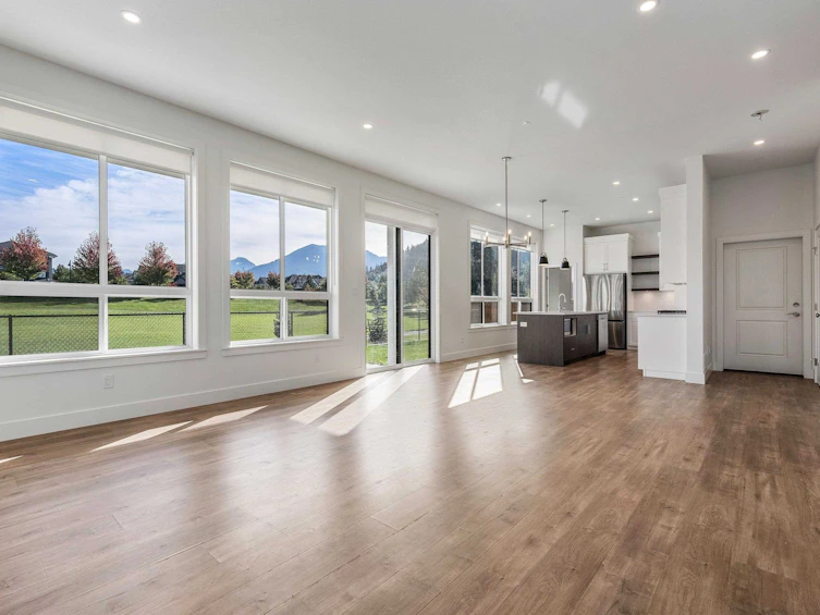 44526 Freshwater Drive, Chilliwack, BC, V2R 6A3 - 2