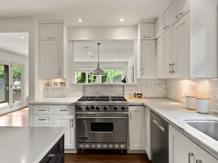 6061 Adera Street, Vancouver, BC, V6M 3J3 - 16