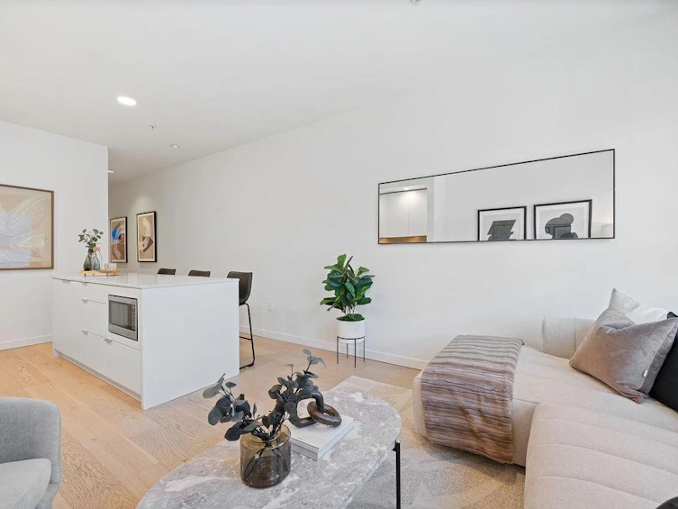 212-626 Alexander Street, Vancouver, BC, V6A 1C9 - 3