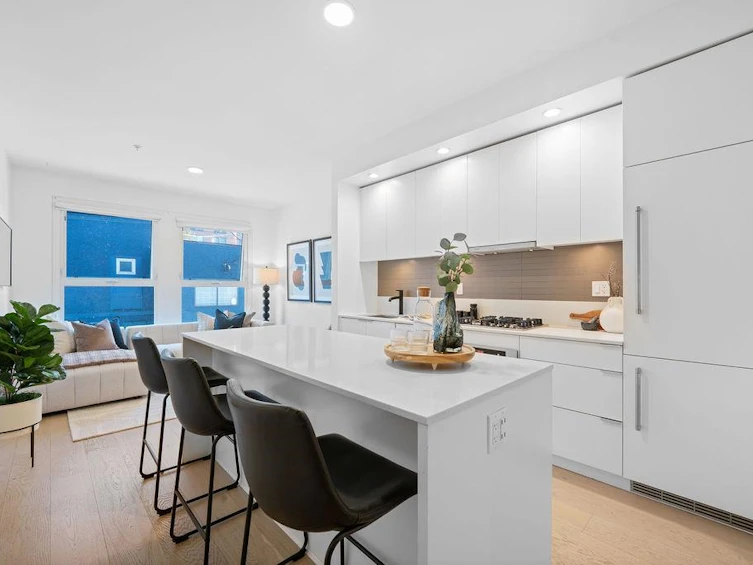 212-626 Alexander Street, Vancouver, BC, V6A 1C9 - 5