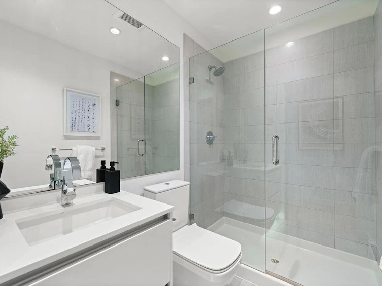 212-626 Alexander Street, Vancouver, BC, V6A 1C9 - 10