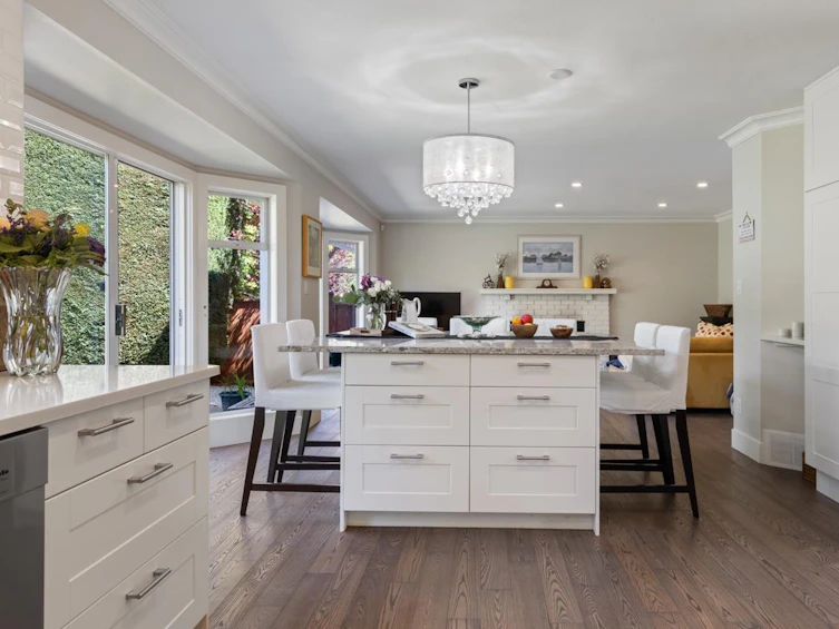 4110 Roche Place, North Vancouver, BC, V7G 2R3 - 4
