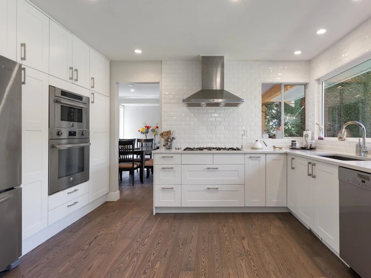 4110 Roche Place, North Vancouver, BC, V7G 2R3 - 9