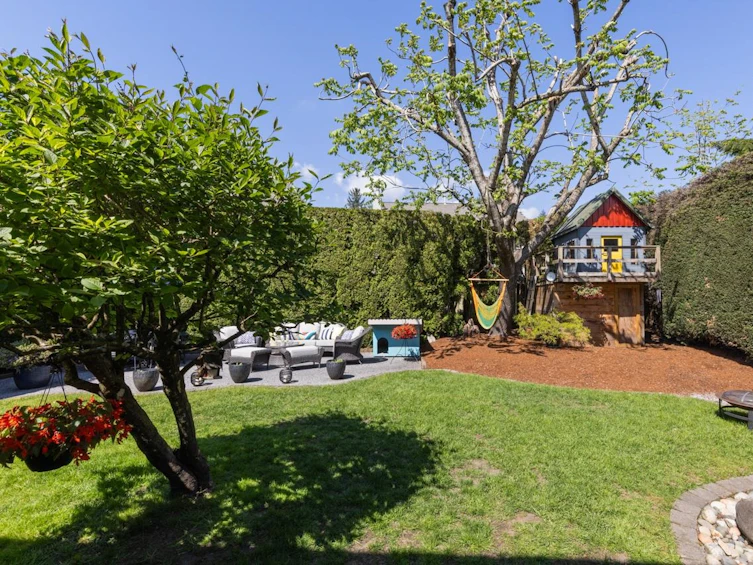 4110 Roche Place, North Vancouver, BC, V7G 2R3 - 35