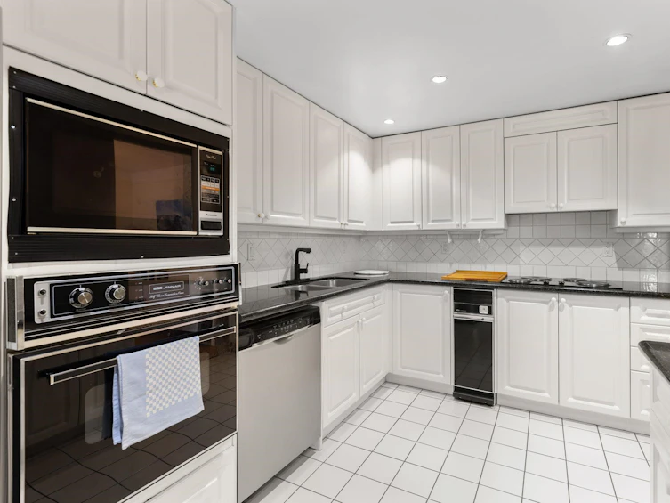 106-1490 Pennyfarthing Drive, Vancouver, BC, V6J 4Z3 - 20