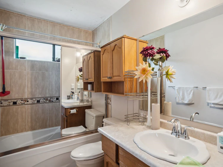 8922 156 Street, Surrey, BC, V3R 4K8 - 25