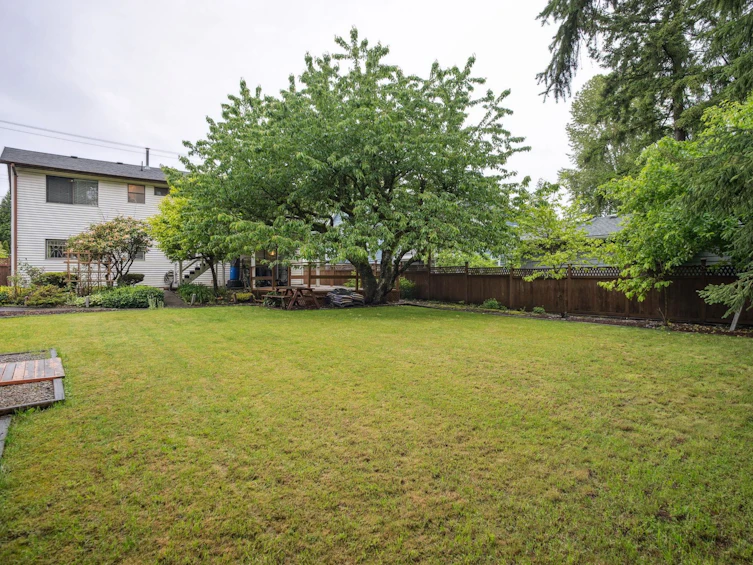 8922 156 Street, Surrey, BC, V3R 4K8 - 36