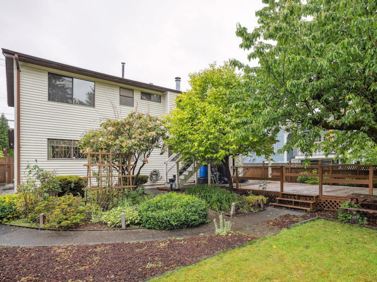 8922 156 Street, Surrey, BC, V3R 4K8 - 37