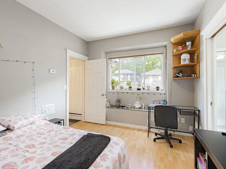 3615 E Georgia Street, Vancouver, BC, V5K 2M2 - 11