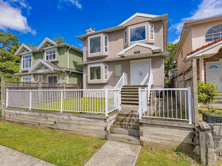 3615 E Georgia Street, Vancouver, BC, V5K 2M2 - 36