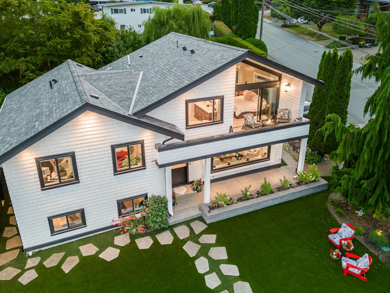4155 Dollar Road, North Vancouver BC V7G 1A7