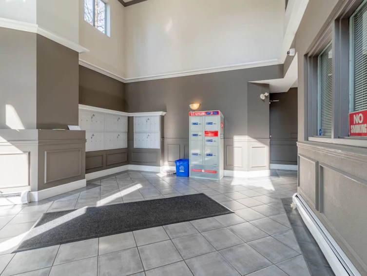 107-32725 George Ferguson Way, Abbotsford, BC, V2T 5M5 - 5