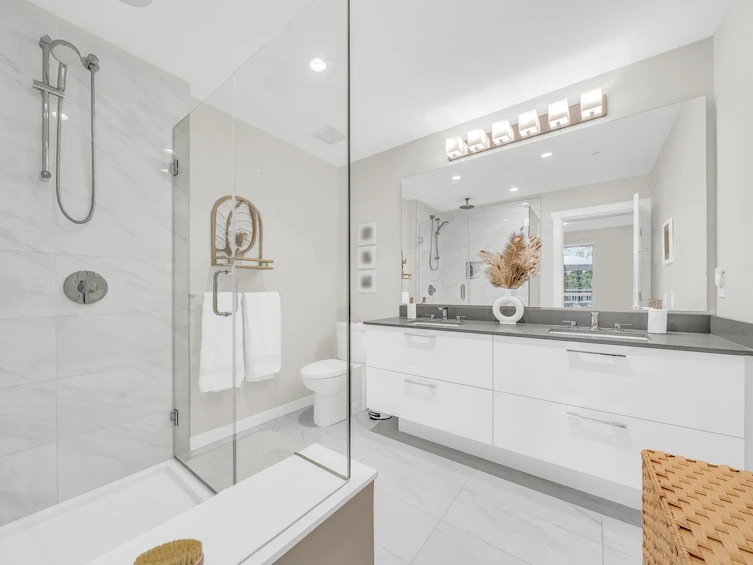 116-2651 Library Lane, North Vancouver, BC, V7J 0C1 - 16