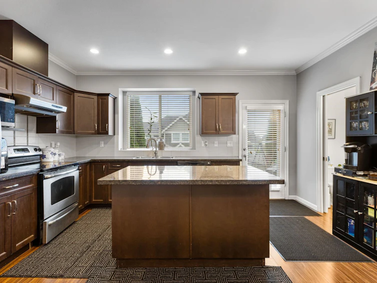 20910 72 Avenue, Langley, BC, V2Y 0J1 - 8