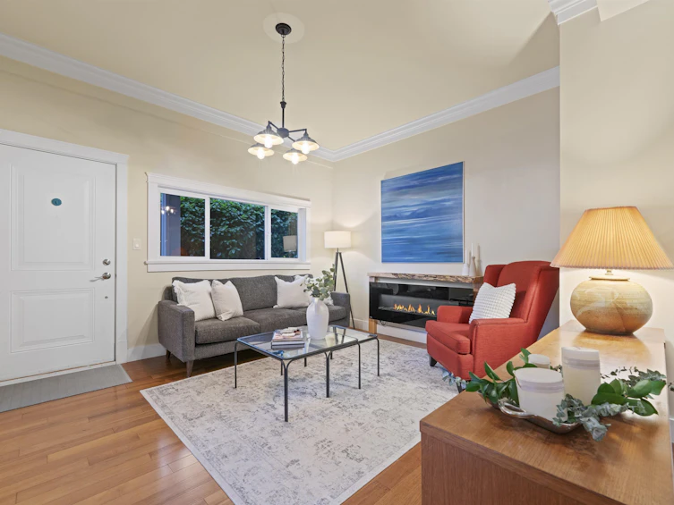 1393 W 22nd Street, North Vancouver, BC, V7P 2G3 - 2