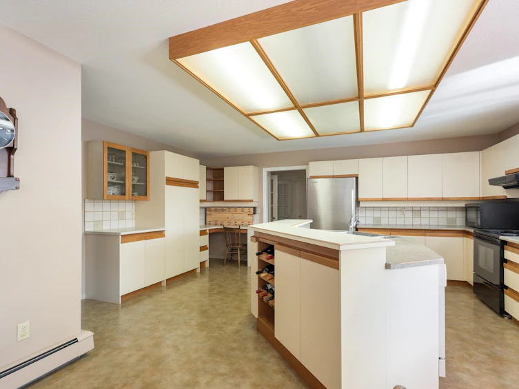 720 Rochester Avenue, Coquitlam, BC, V3K 2V8 - 10