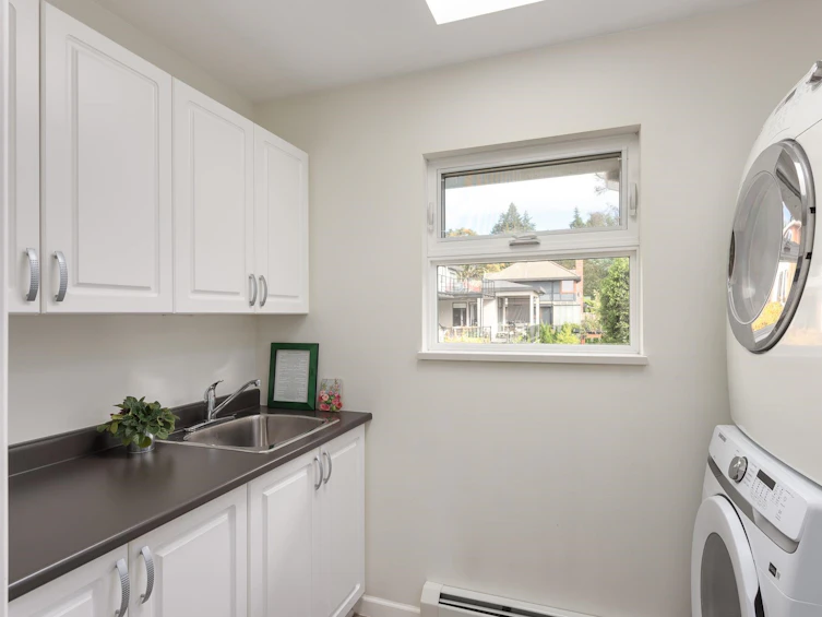 720 Rochester Avenue, Coquitlam, BC, V3K 2V8 - 35