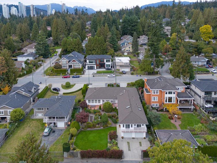 720 Rochester Avenue, Coquitlam, BC, V3K 2V8 - 38