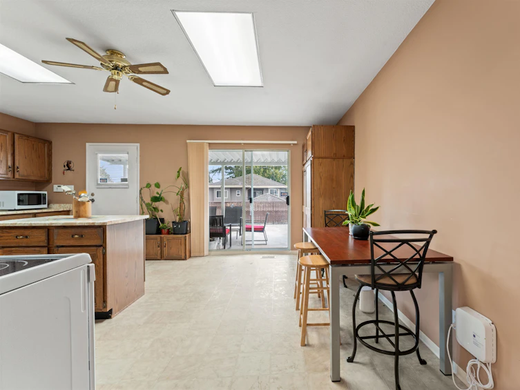 7936 17th Avenue, Burnaby, BC, V3N 1M3 - 11