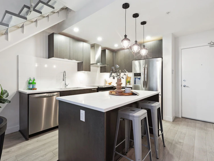 602-733 W 3rd Street, North Vancouver, BC, V7M 0C8 - 9