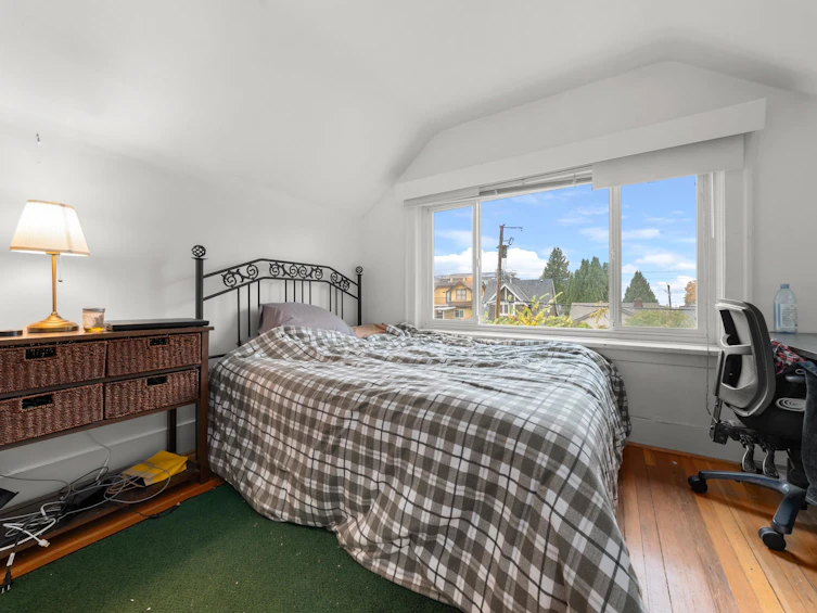 3579 W 18th Avenue, Vancouver, BC, V6S 1A9 - 3