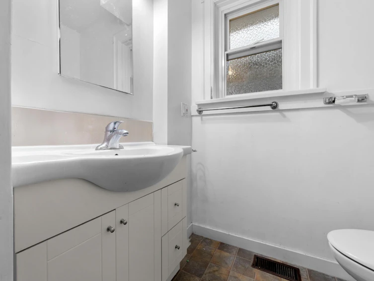3579 W 18th Avenue, Vancouver, BC, V6S 1A9 - 22