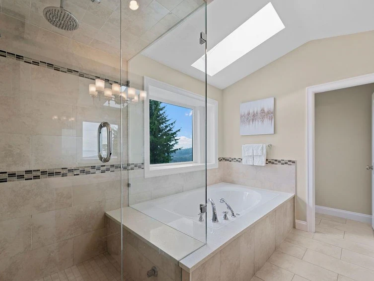 4825 Skyline Drive, North Vancouver, BC, V7R 3J2 - 23
