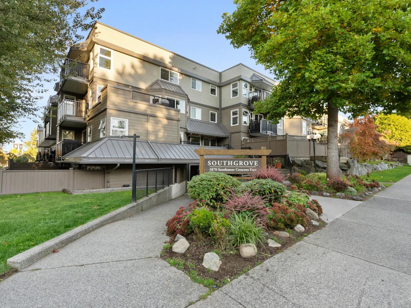 112 - 1870 E Southmere Crescent, Surrey BC V4A 7A3