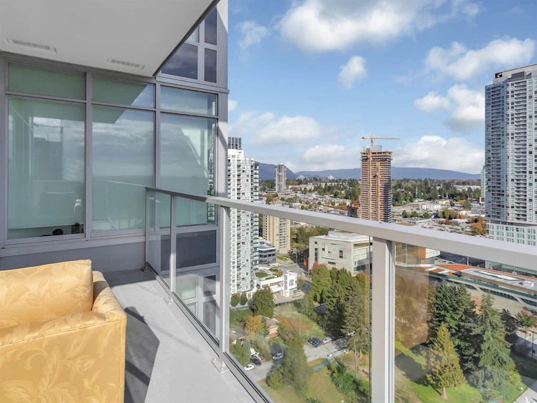 2408-13350 Central Avenue, Surrey, BC, V3T 0S1 - 13