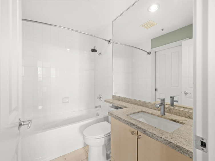 310-160 E 13th Street, North Vancouver, BC, V7L 2L5 - 10