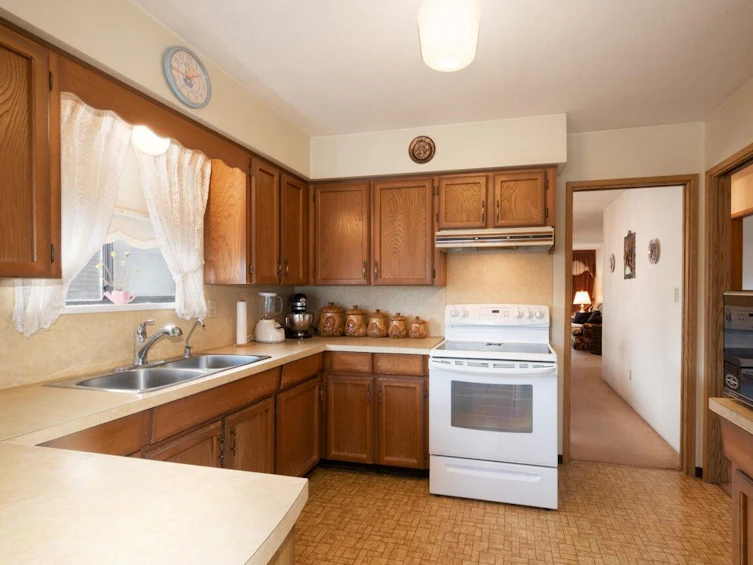 6372 St. Catherines Street, Vancouver, BC, V5W 3G8 - 8