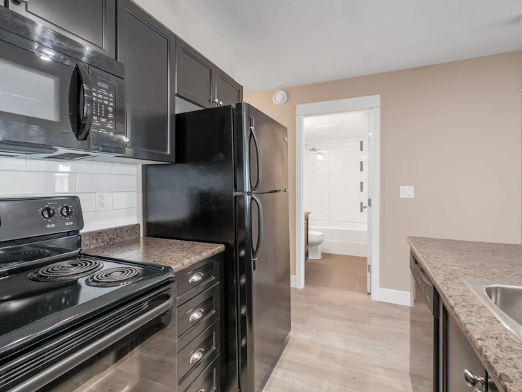 222-30525 Cardinal Avenue, Abbotsford, BC, V2T 0A8 - 13