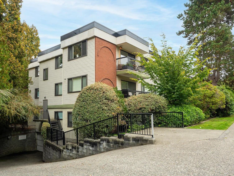 206-2033 West 7th Avenue, Vancouver, BC, V6J 1T3 - 23