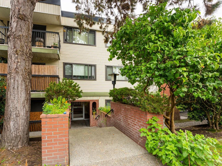 206-2033 West 7th Avenue, Vancouver, BC, V6J 1T3 - 24
