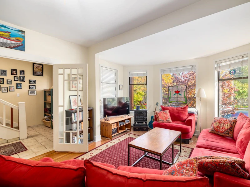 231 Templeton Drive, Vancouver BC V5L 4N4
