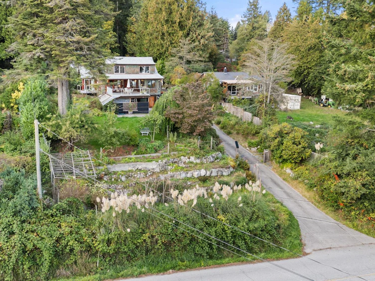 1028 Gower Point Road, Gibsons, BC, V0N 1V3 - 32