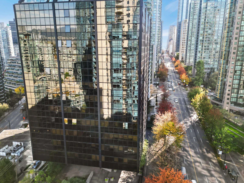 610 - 1333 W Georgia Street, Vancouver BC V6E 4V3