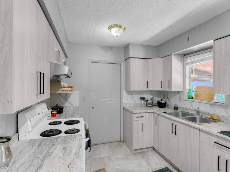 9575 118 Street, Delta, BC, V4C 6J6 - 5