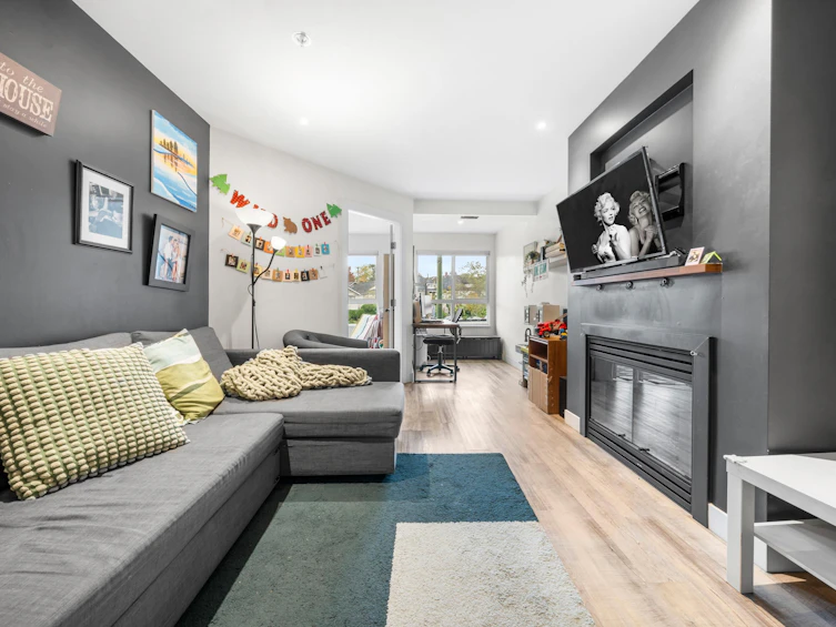 208-760 Kingsway, Vancouver, BC, V5V 3C1 - 3