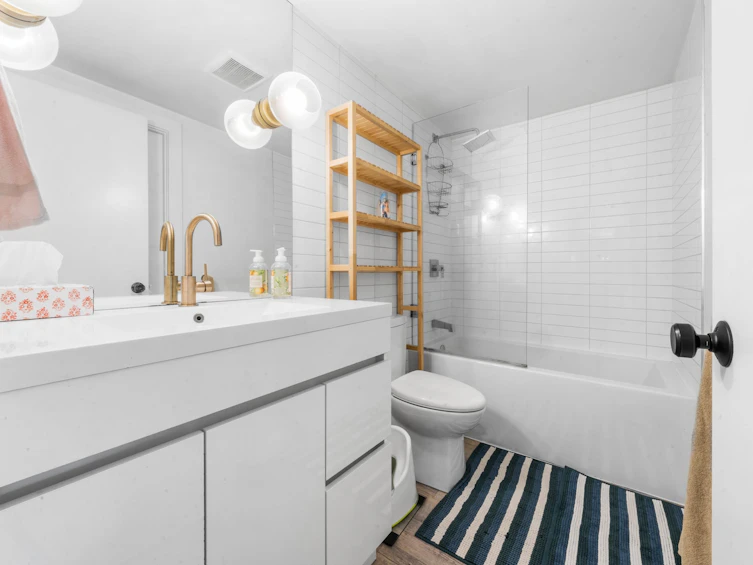 208-760 Kingsway, Vancouver, BC, V5V 3C1 - 24