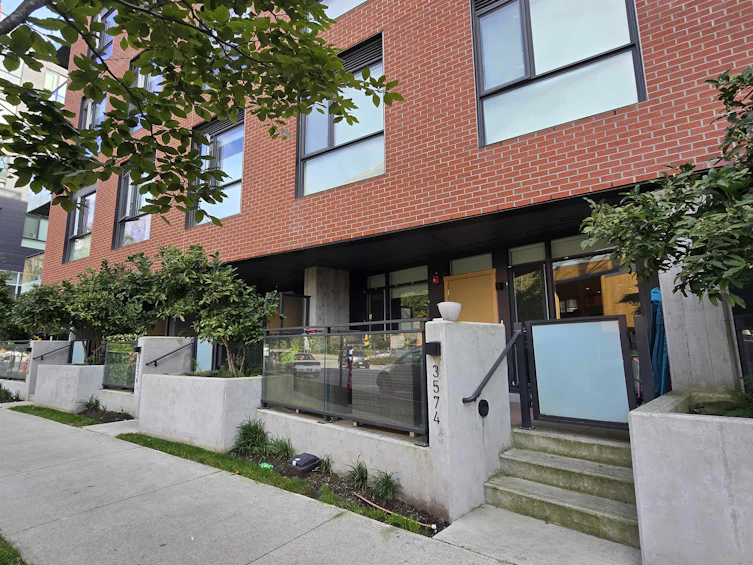 3576 Sawmill Crescent, Vancouver, BC, V5S 0H5 - 3
