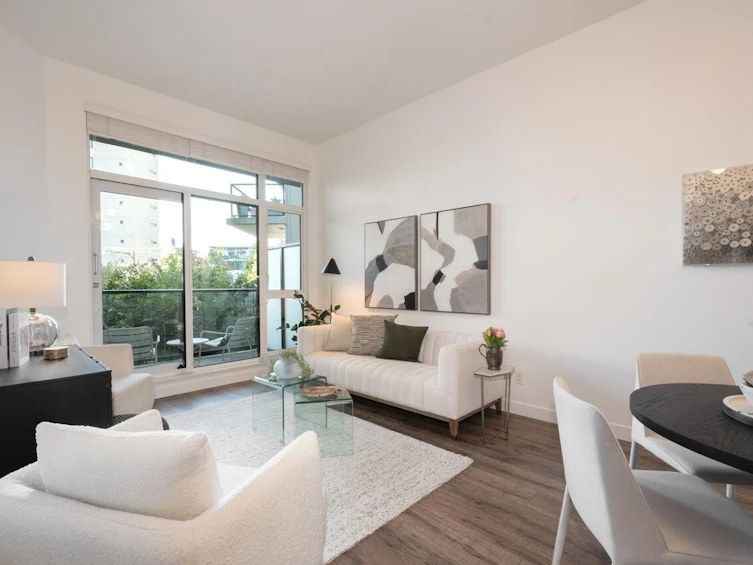 207-105 W 2nd Street, North Vancouver, BC, V7M 0E3 - 3